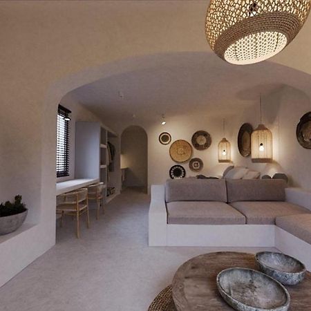 Lejardin Suites Santorini Pýrgos Екстериор снимка