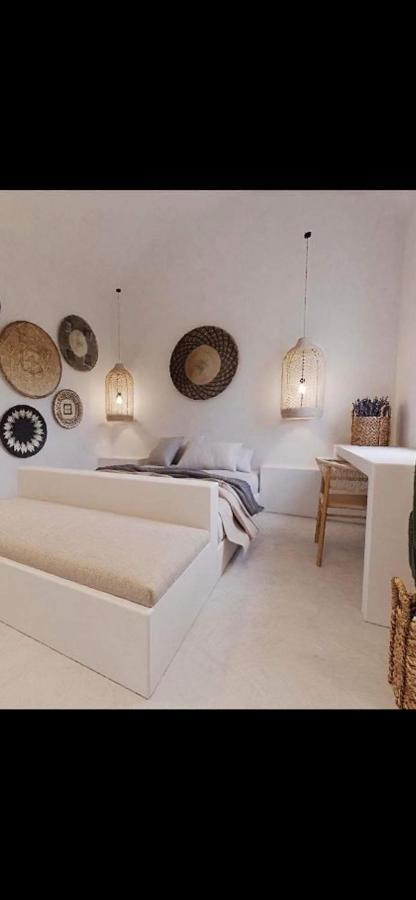 Lejardin Suites Santorini Pýrgos Екстериор снимка