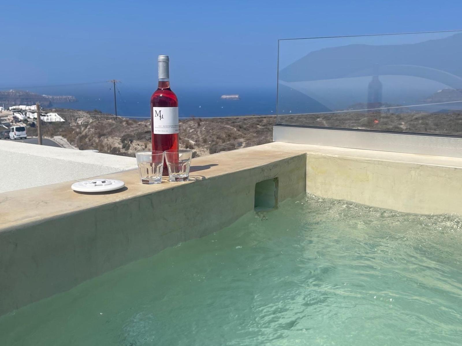 Lejardin Suites Santorini Pýrgos Екстериор снимка